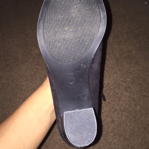 black strappy heels - Picture 3 of 3